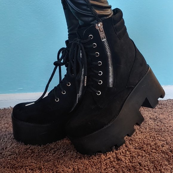 Current Mood Shoes - Current Mood Suede Platform Boots